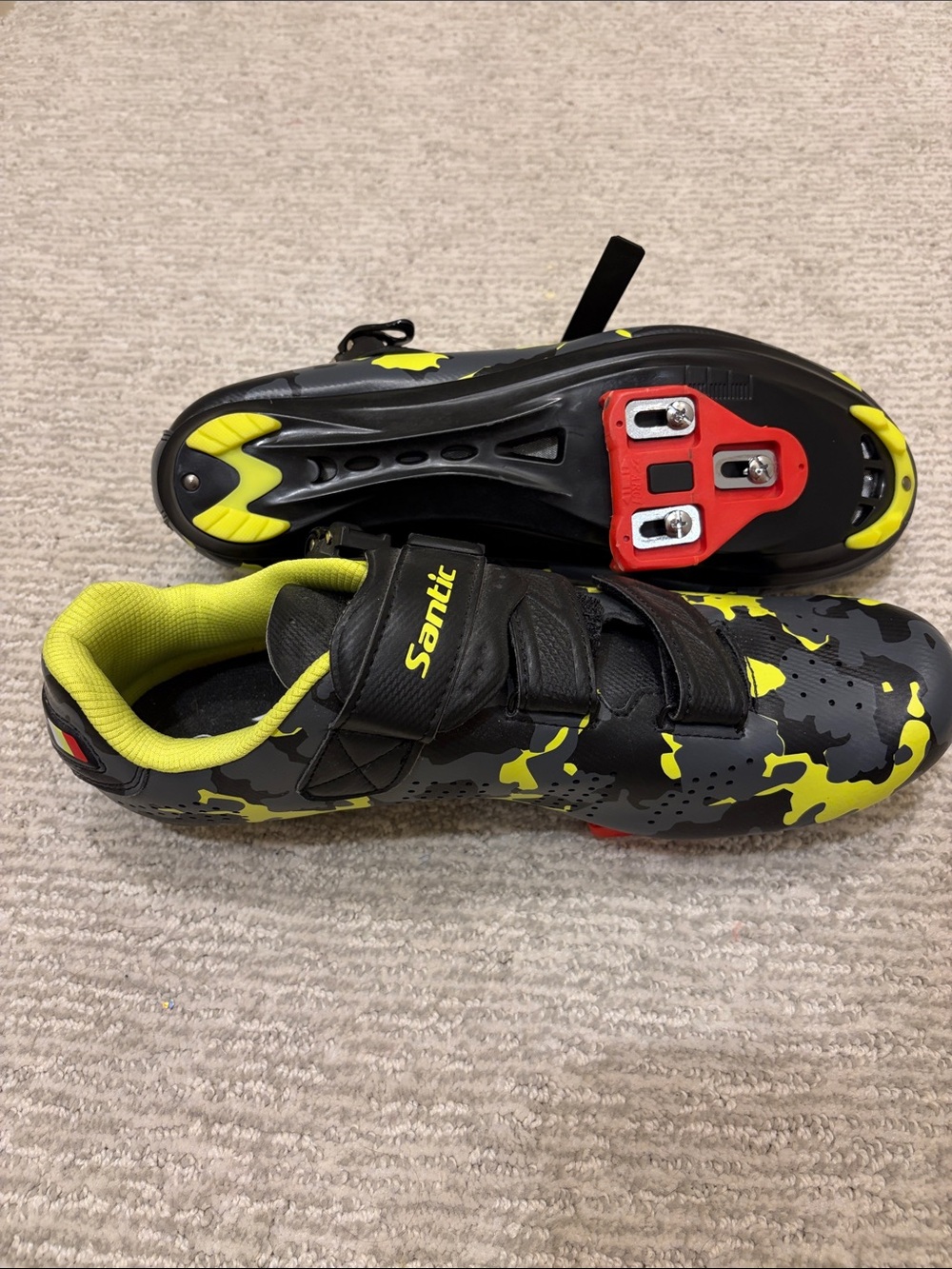 Santic Men's Athletic Cycling Shoes in Black & Yellow